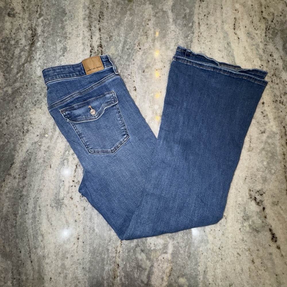 American Eagle Flare Medium Wash Jeans Pants 34x31 Women's Sz 12 Casual School